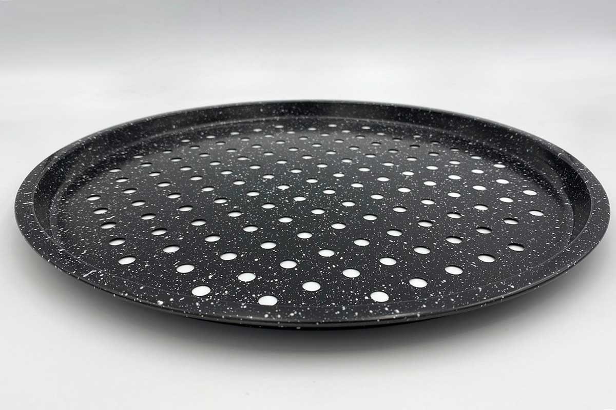 PERFOROWANA FORMA BLACHA DO PIZZY 33CM 1026
